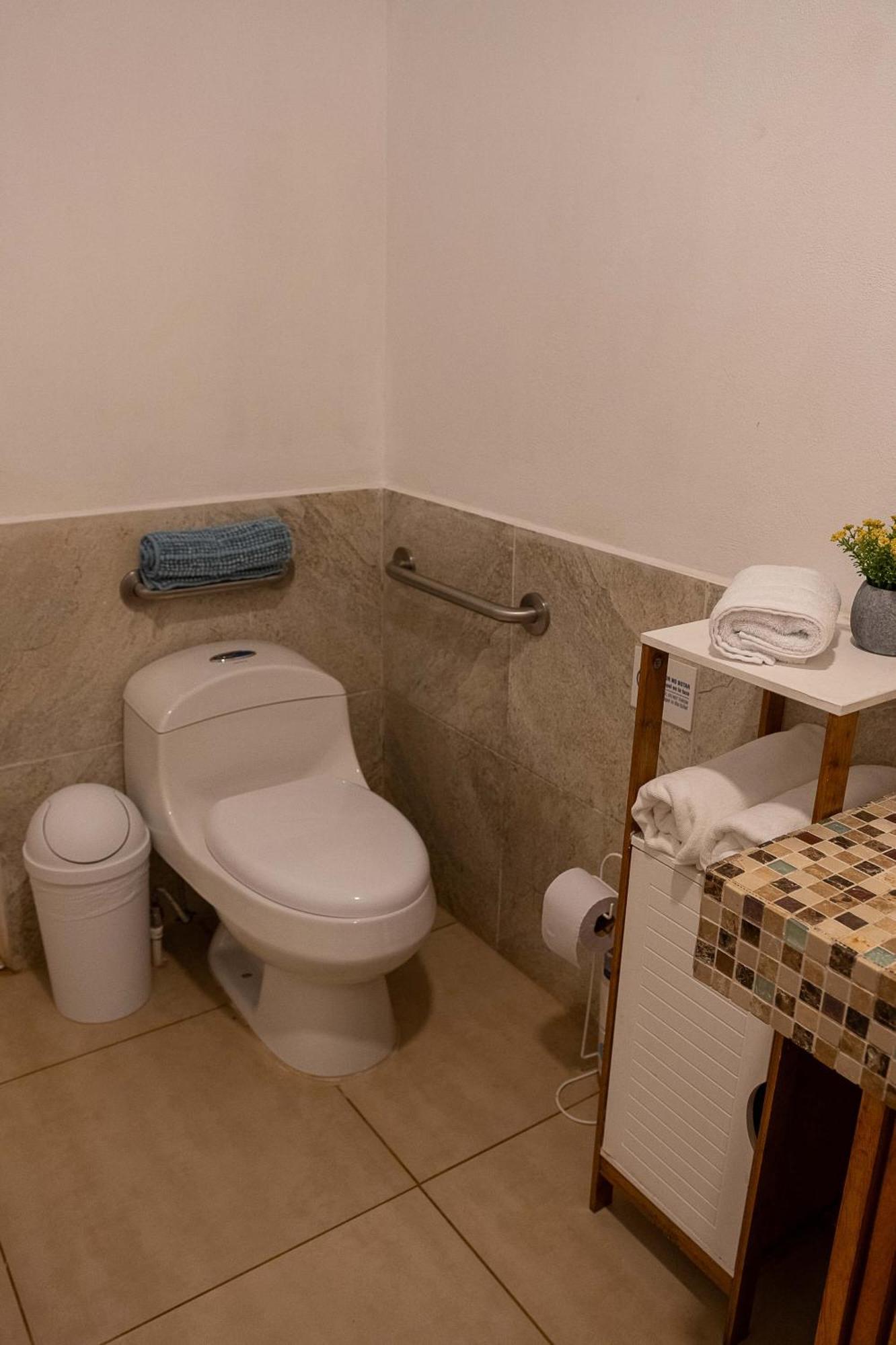 Jaguar Inn Bungalows Puerto Viejo de Talamanca Ngoại thất bức ảnh